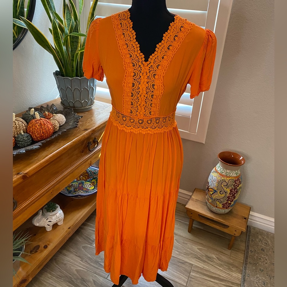 BOTURE beautiful orange women midi size small, short sleeves flare skirt